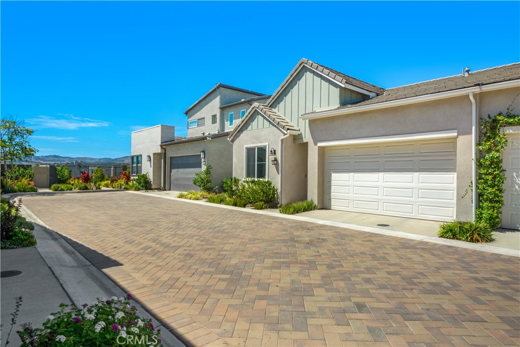 842 Sunrise Road