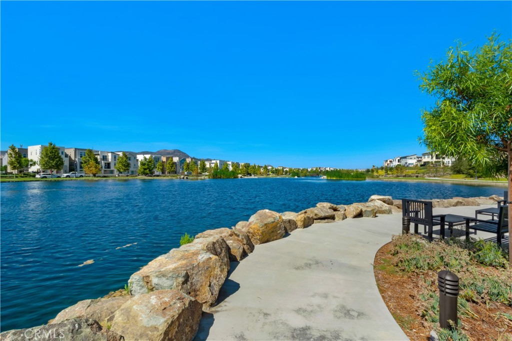 842 Sunrise Road