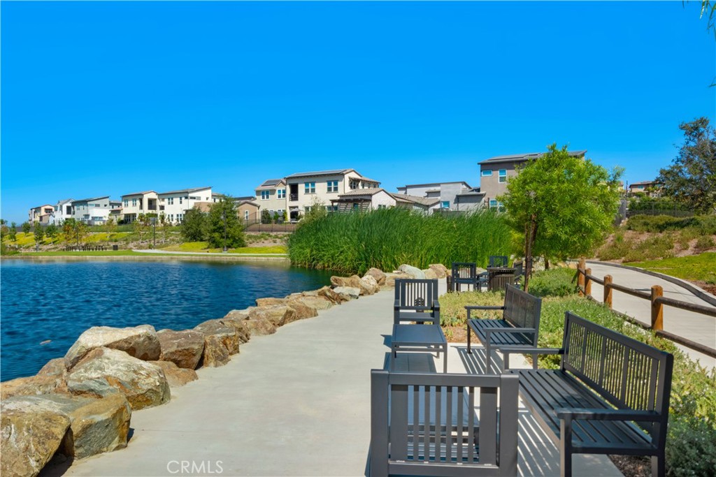 842 Sunrise Road