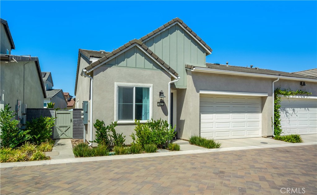 842 Sunrise Road