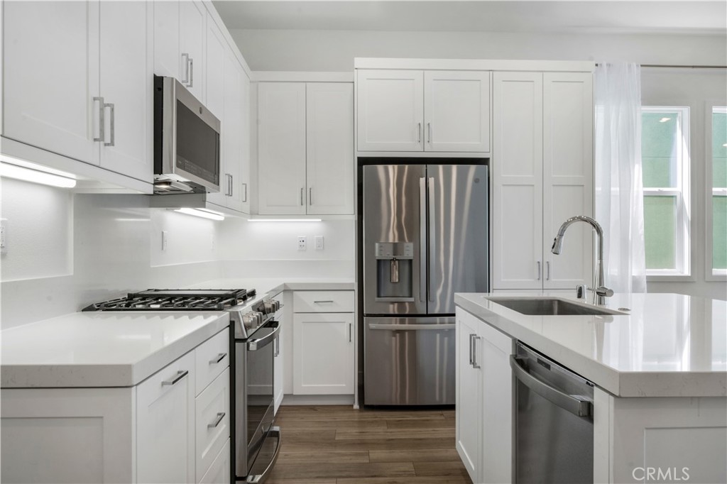 842 Sunrise Road