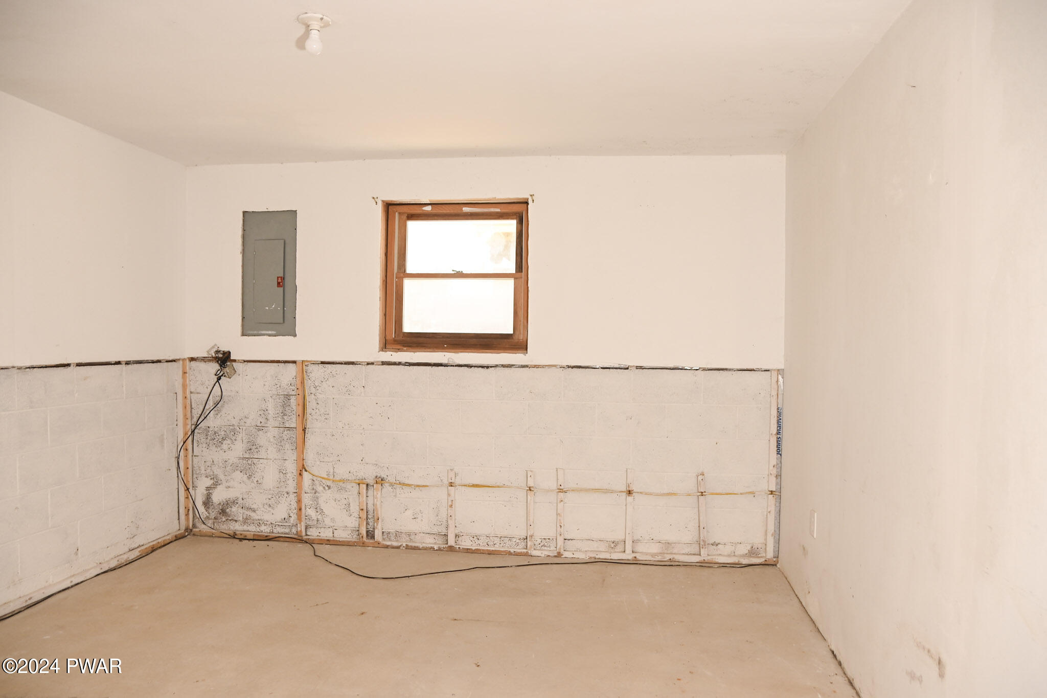 84 Deerfield Road