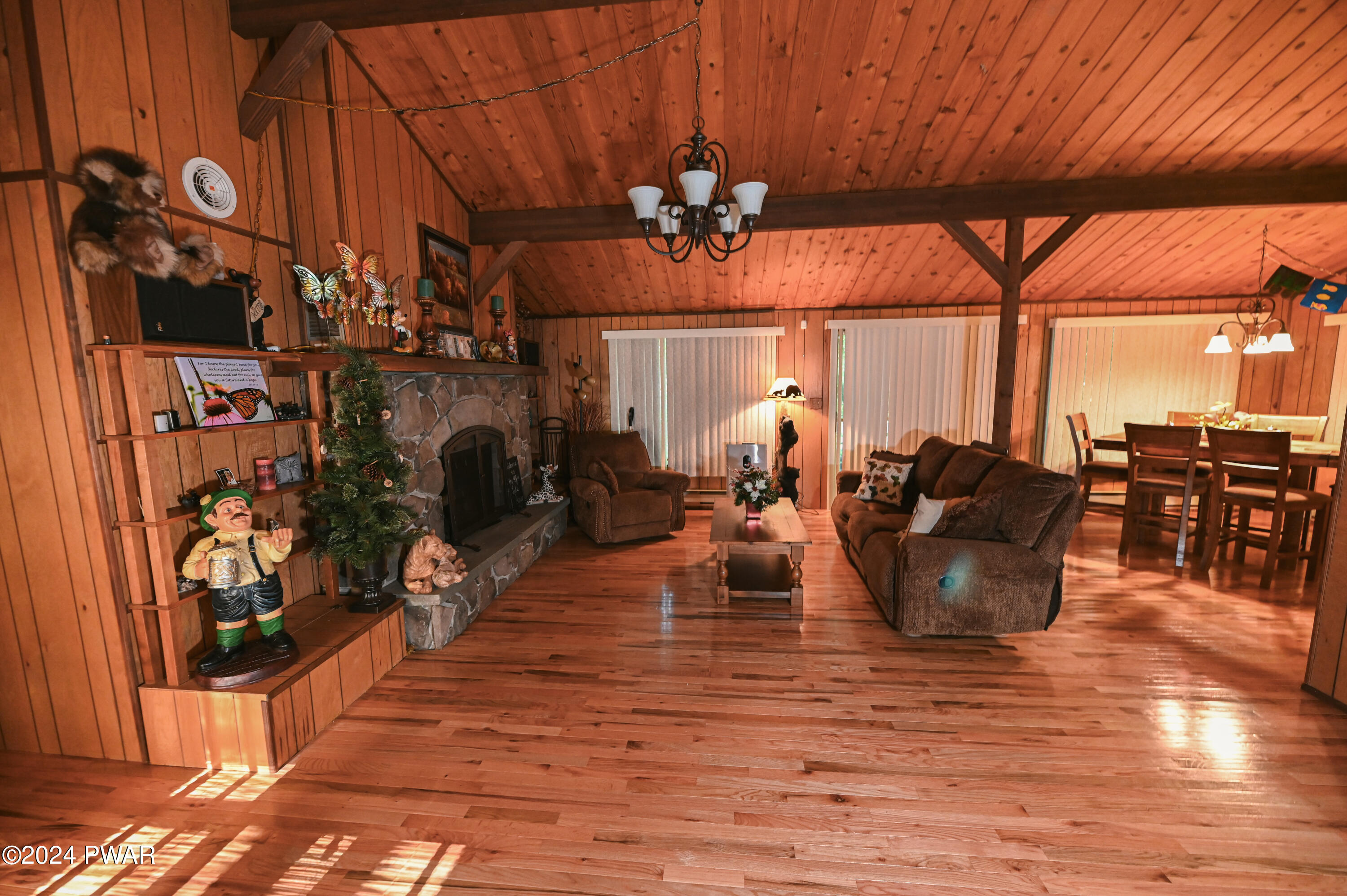 119 N Maple Lane
