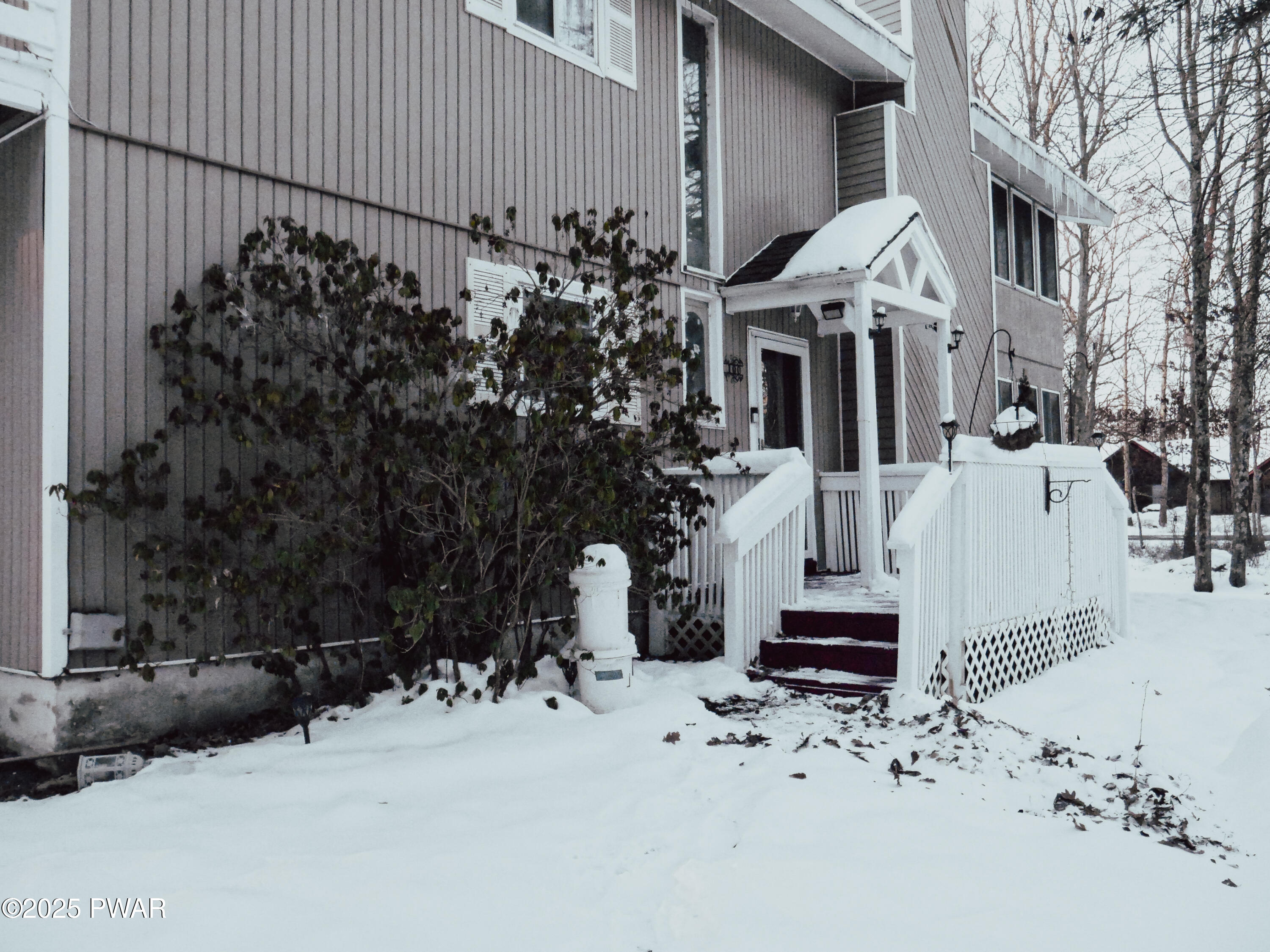 100 Lincoln Drive