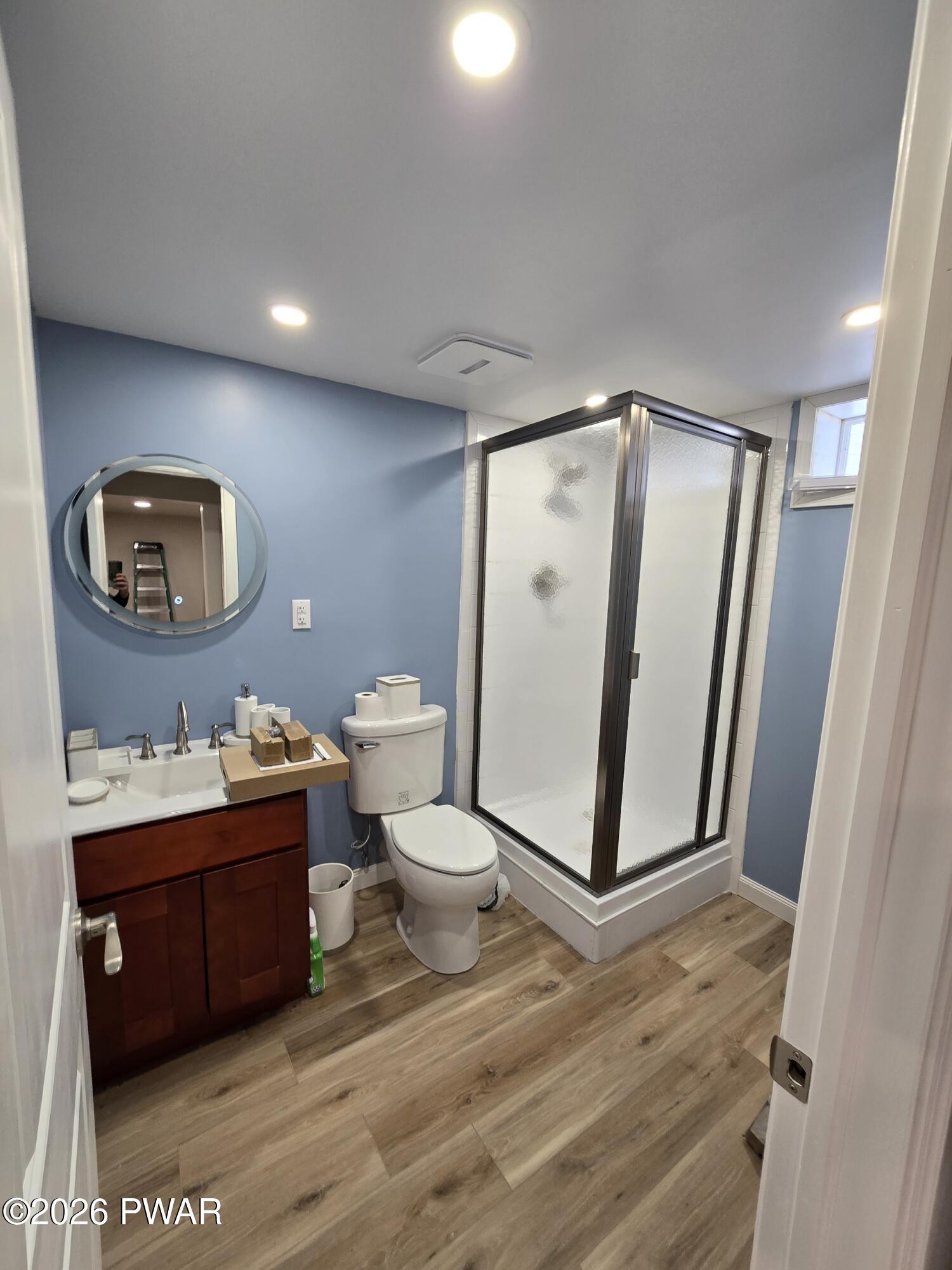 200 Avenue H