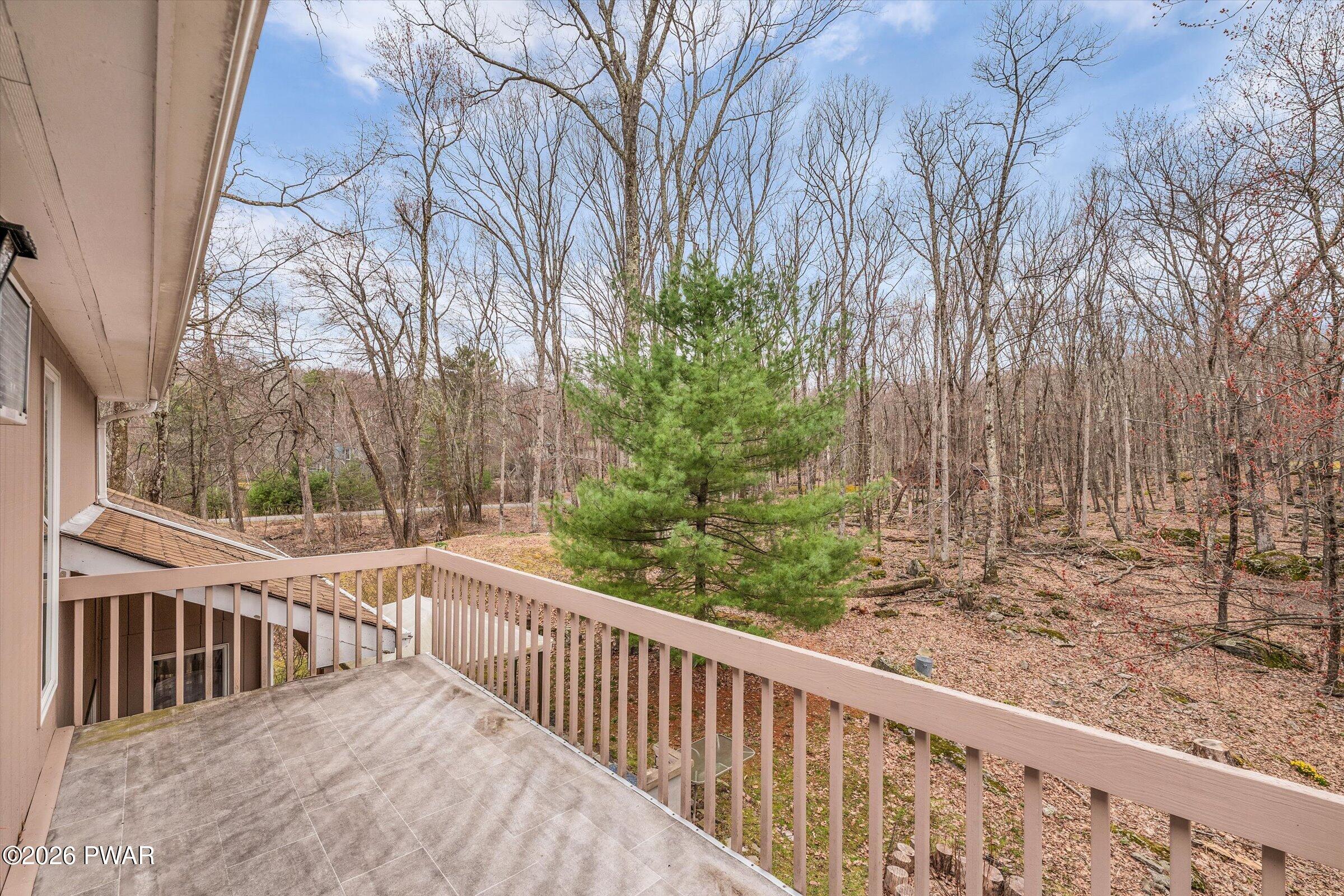 216 Canoebrook