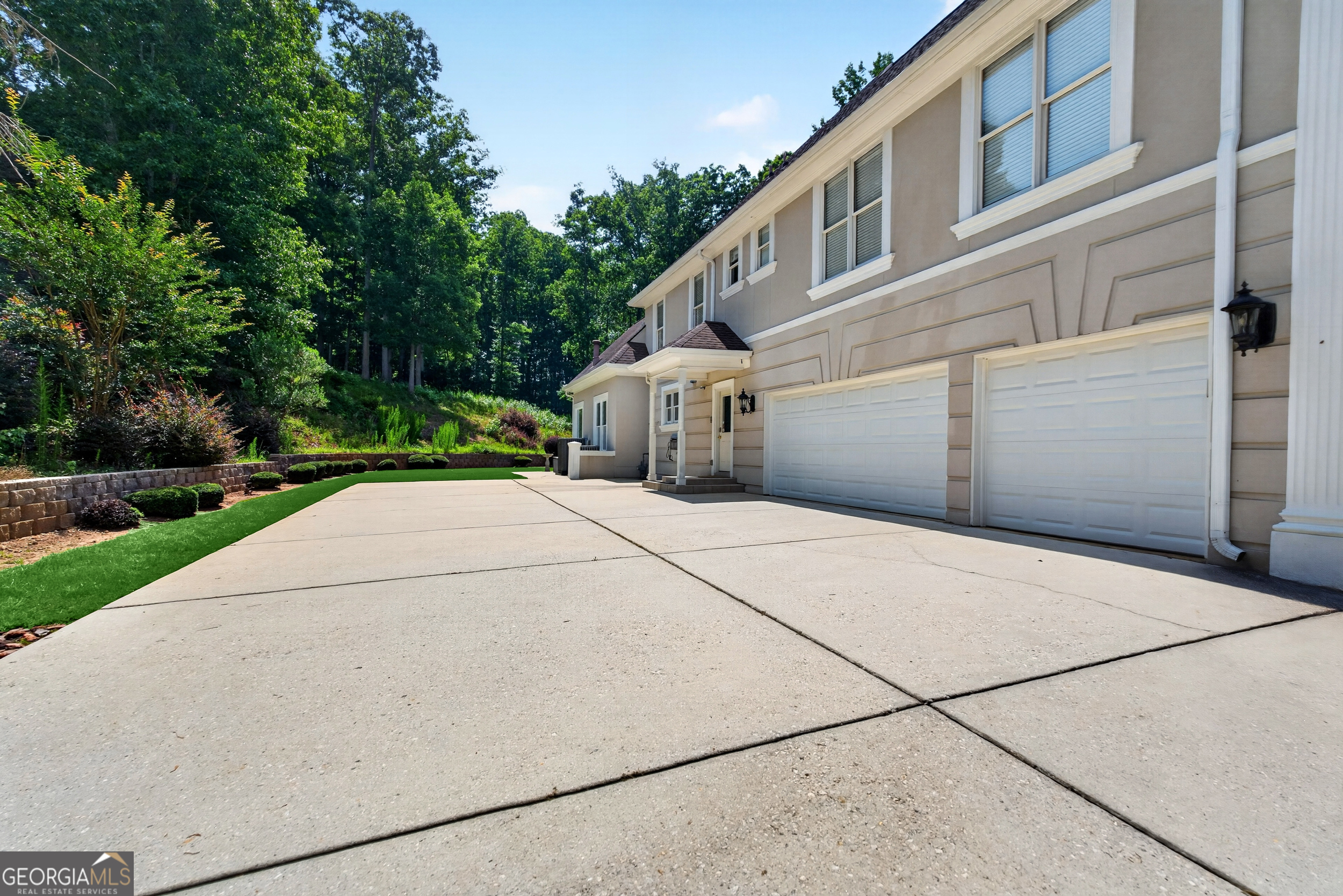 6143 Belair Lake Road