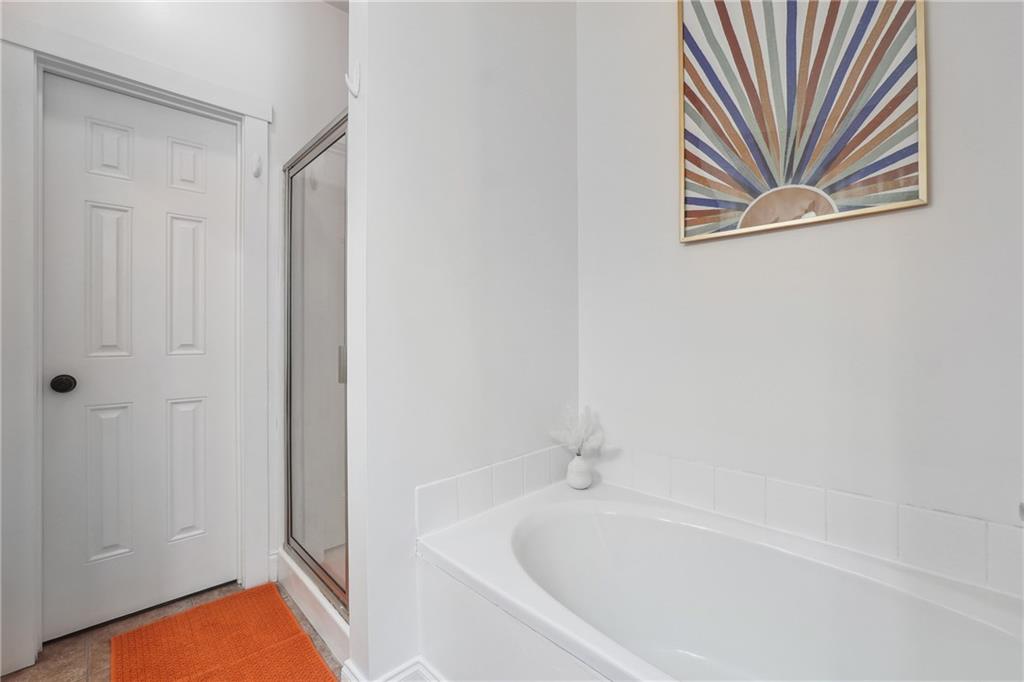 4204 MASTIC Pointe Unit 24