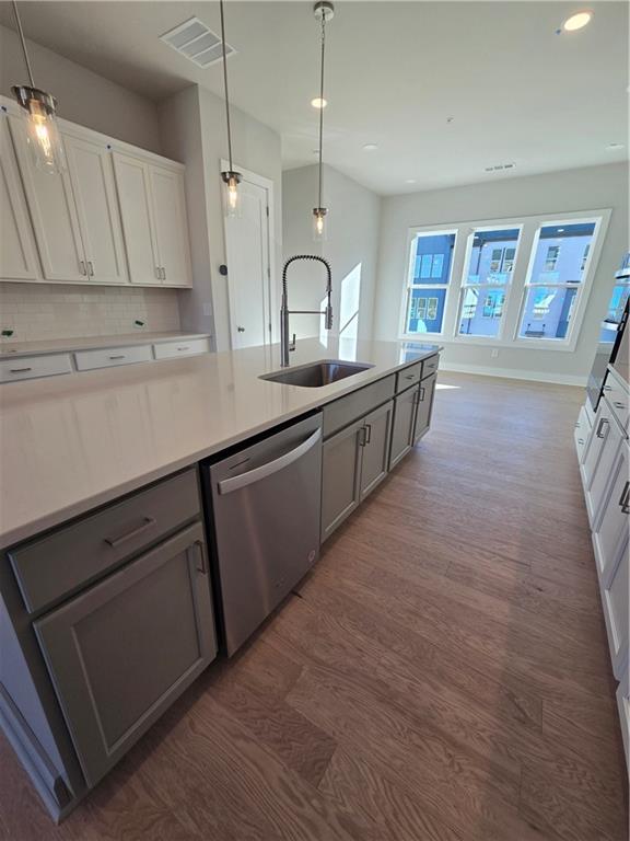 2449 Red Maple Xing SE