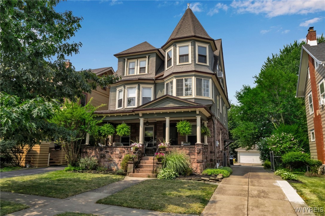 138 Wesley Avenue