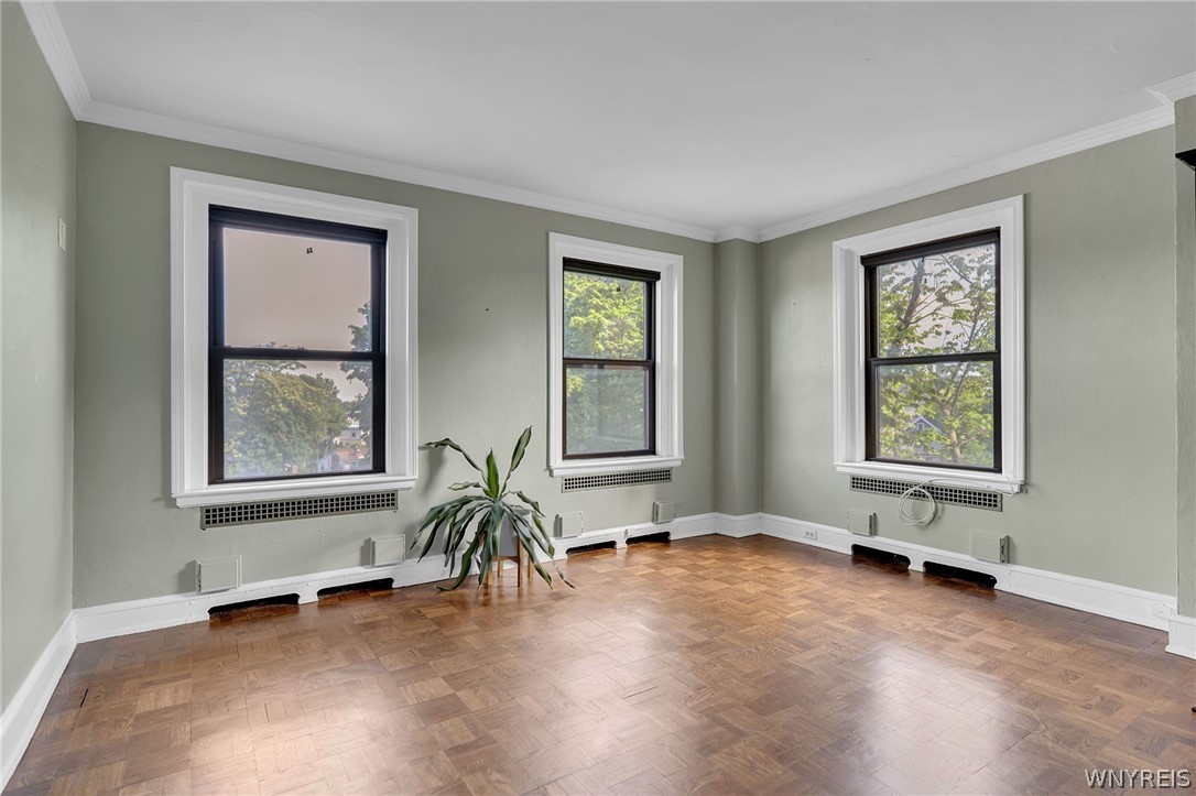 800 West Ferry Street 3B