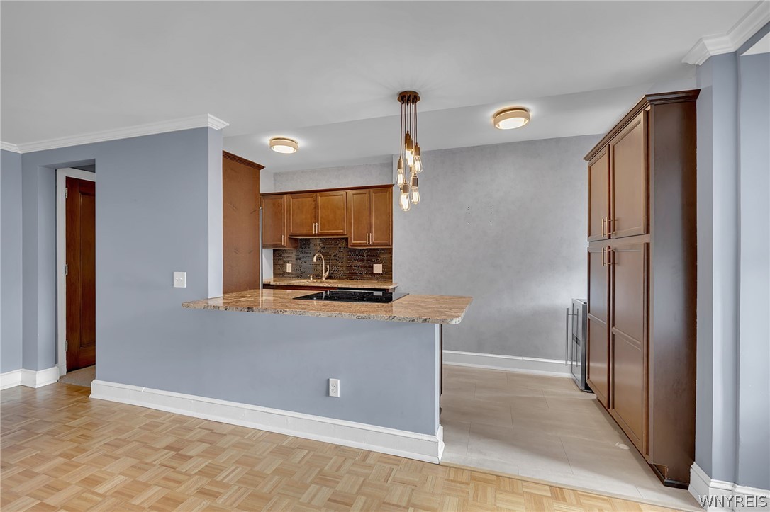 800 West Ferry Street 3B