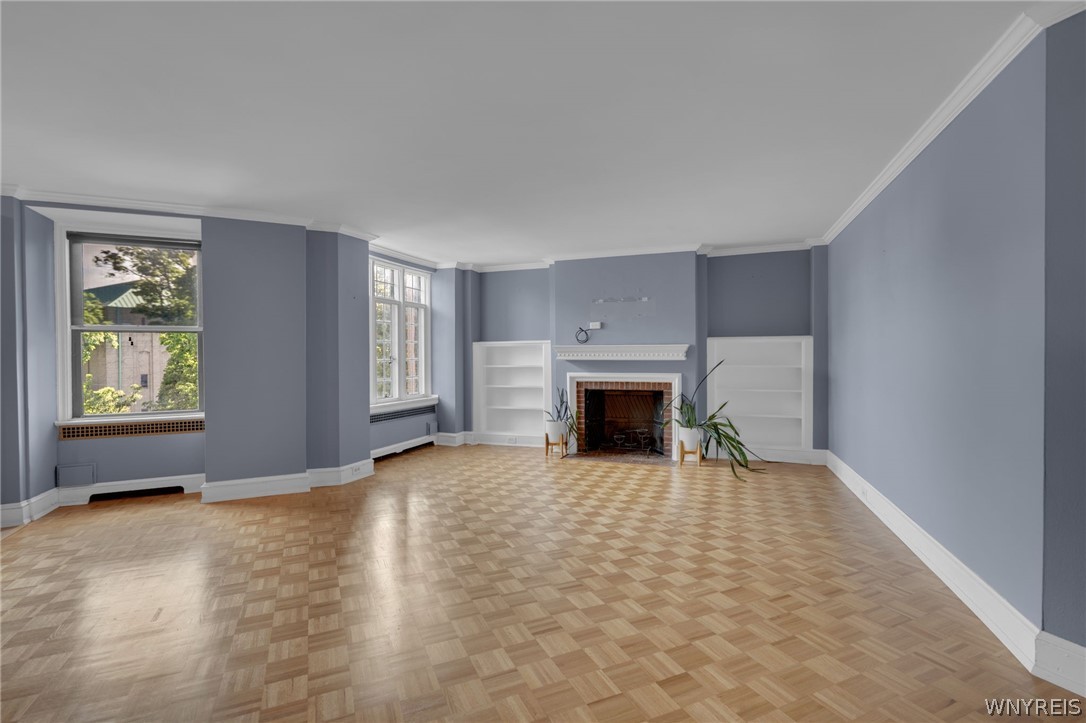 800 West Ferry Street 3B