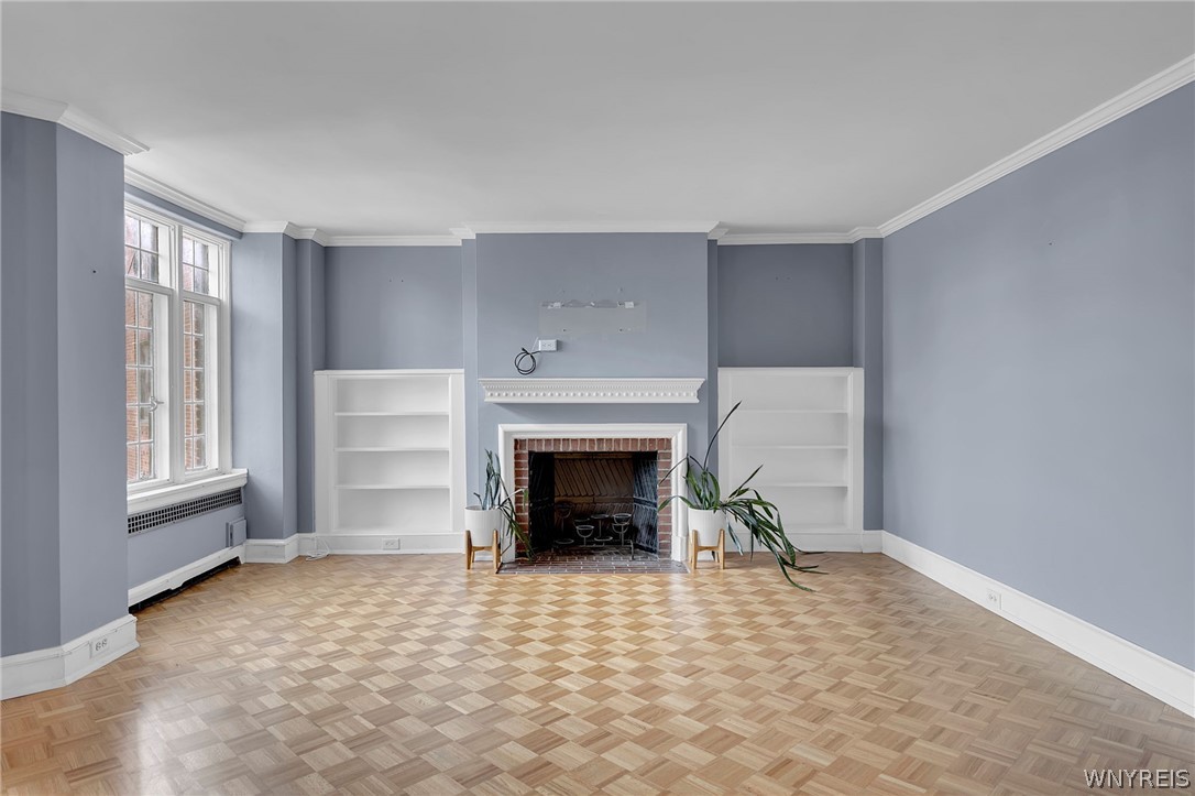 800 West Ferry Street 3B