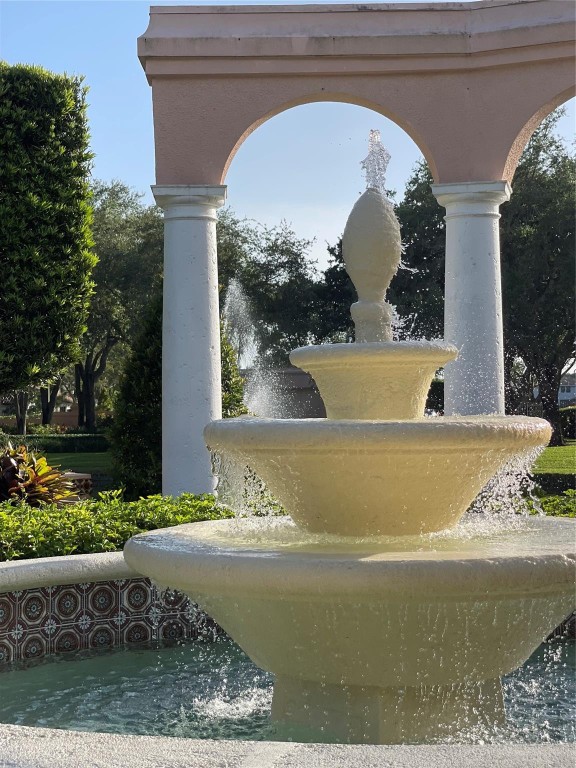 548 N Deer Creek Via Genova