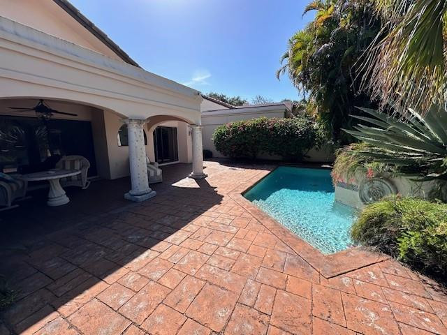 548 N Deer Creek Via Genova