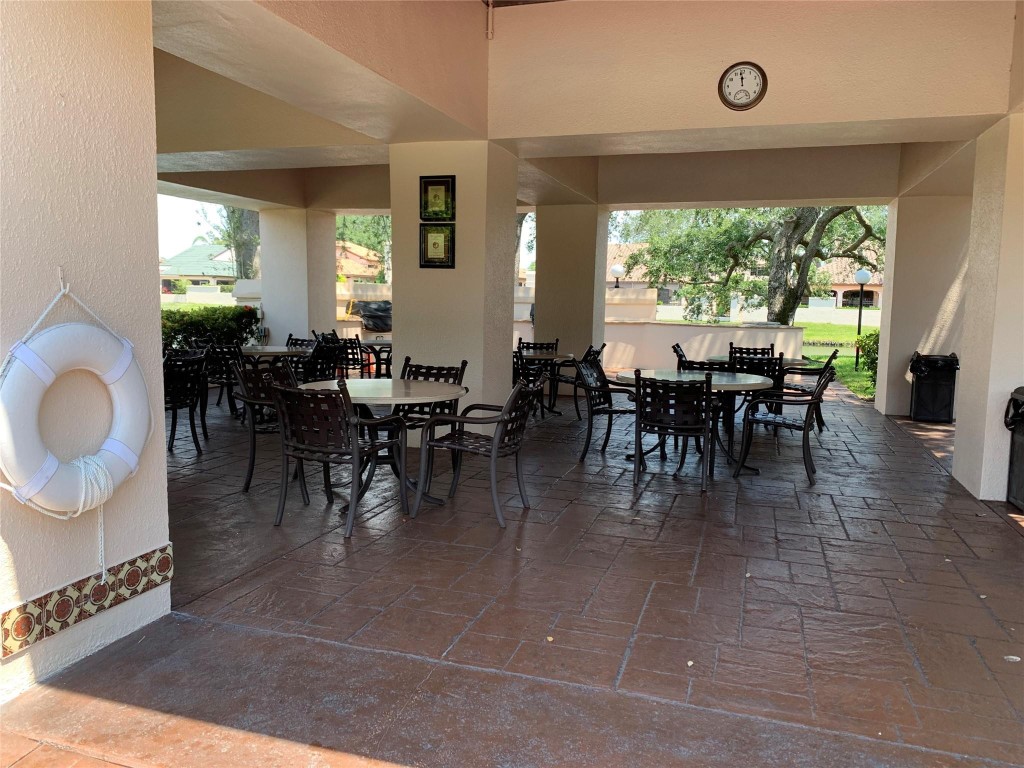 548 N Deer Creek Via Genova