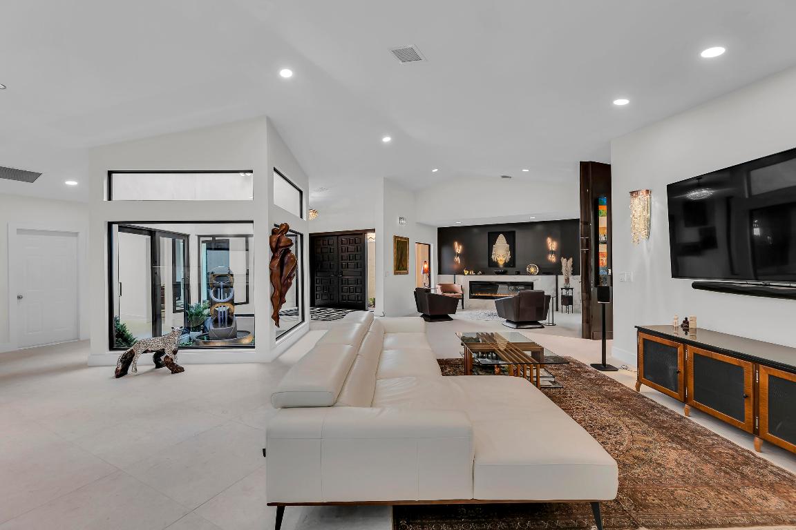 22643 Esplanada Circle W