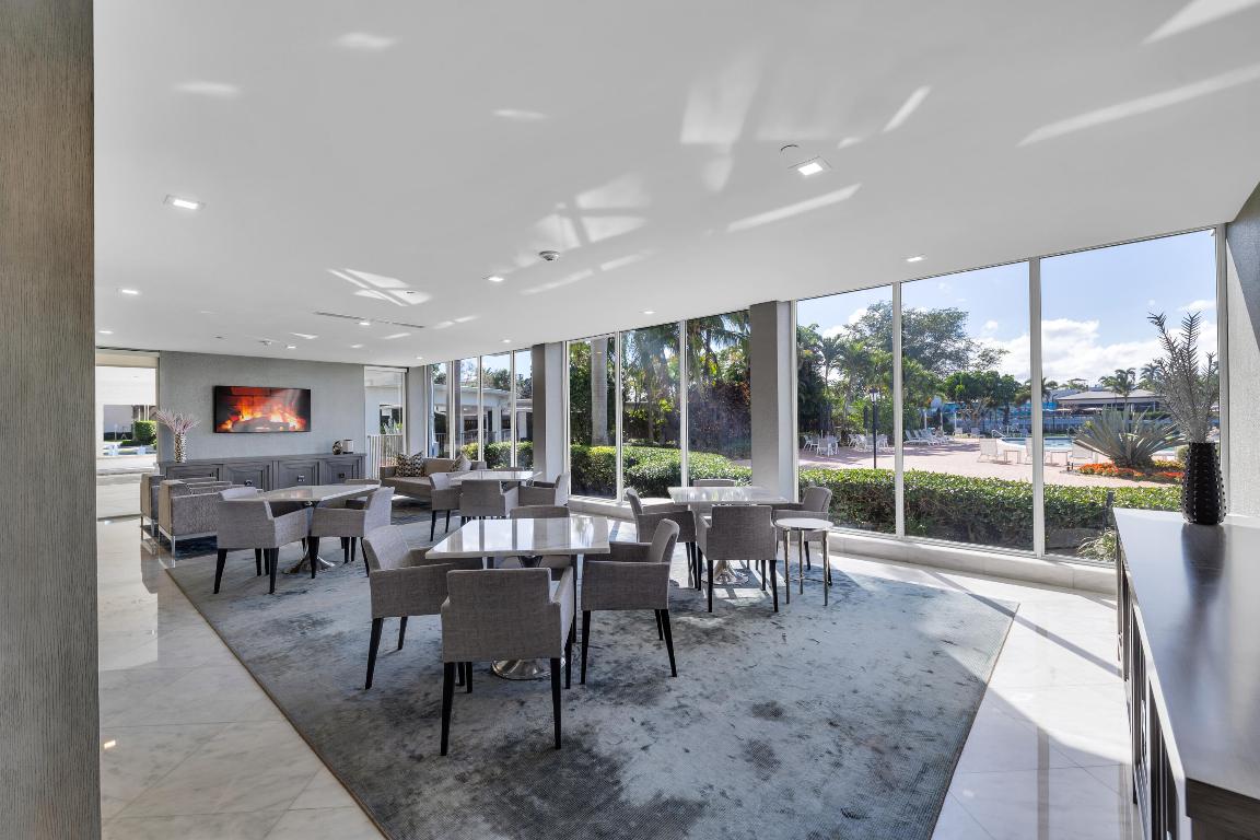 701 E Camino Real 9f