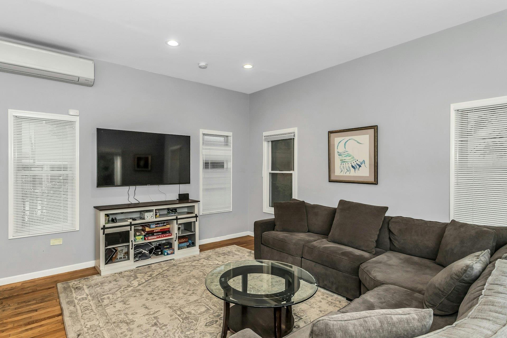 7 Bogart Avenue