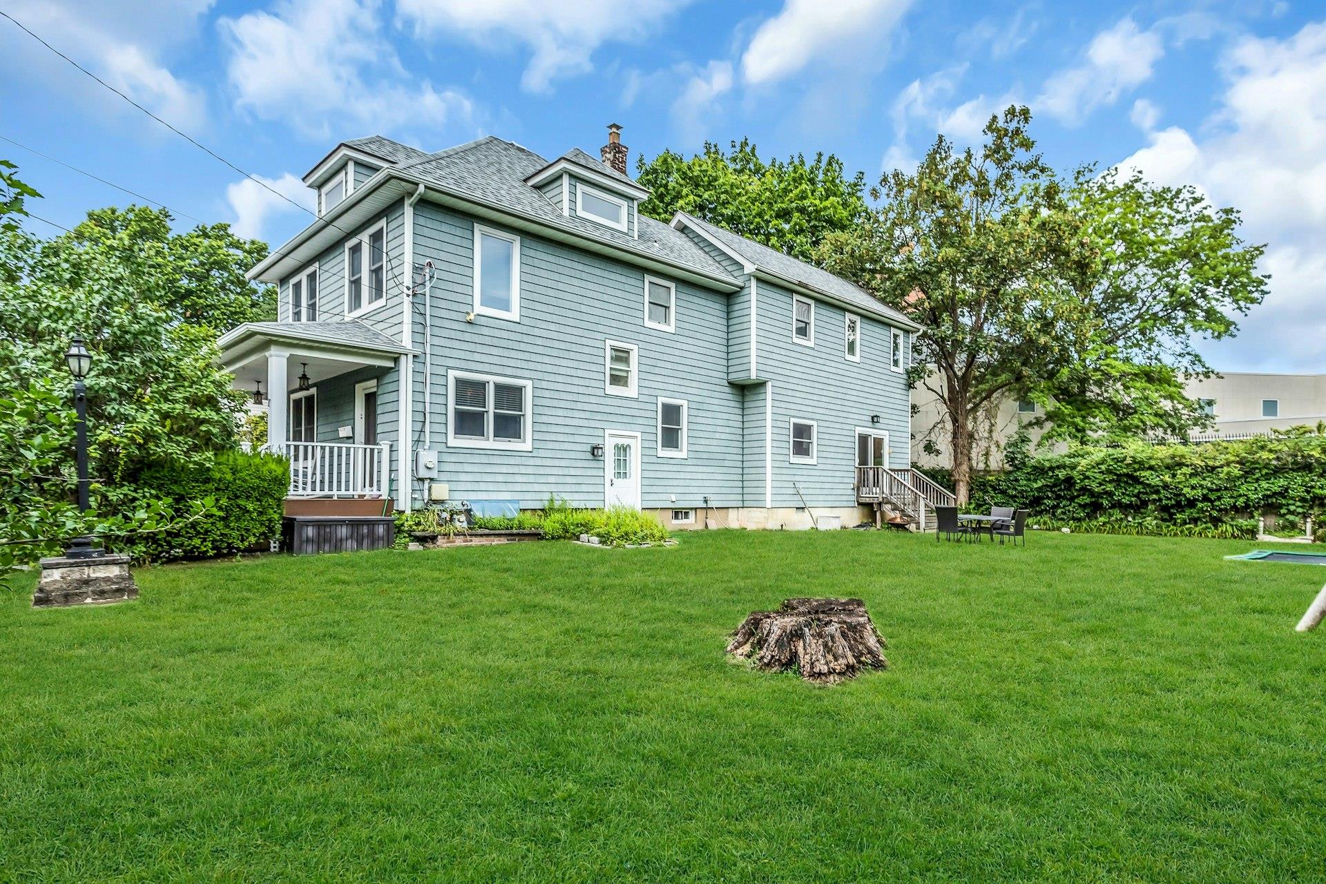7 Bogart Avenue