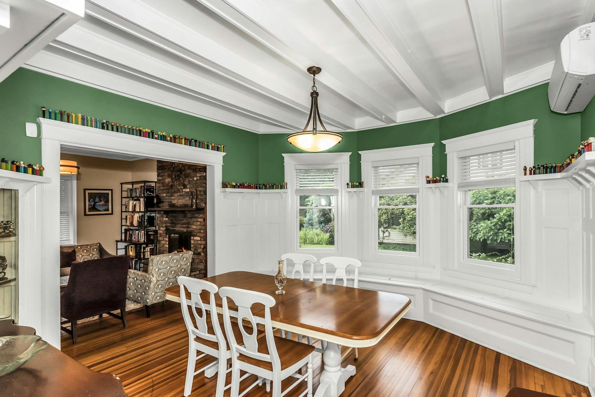 7 Bogart Avenue
