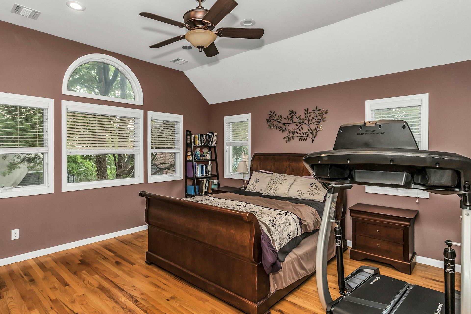 7 Bogart Avenue