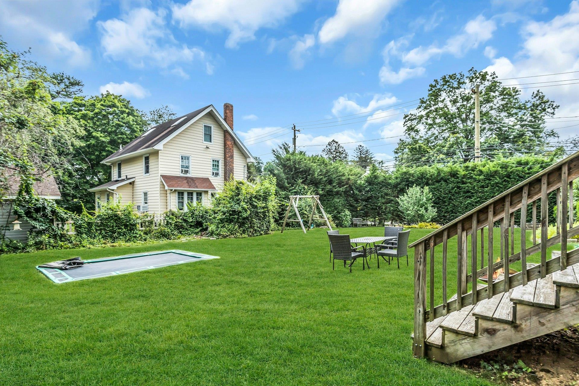 7 Bogart Avenue