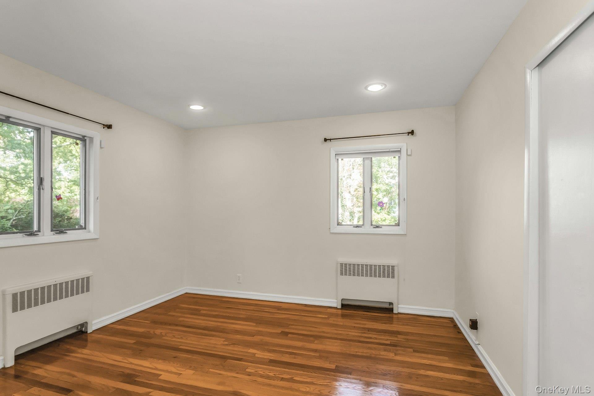 260 Oakridge Lane