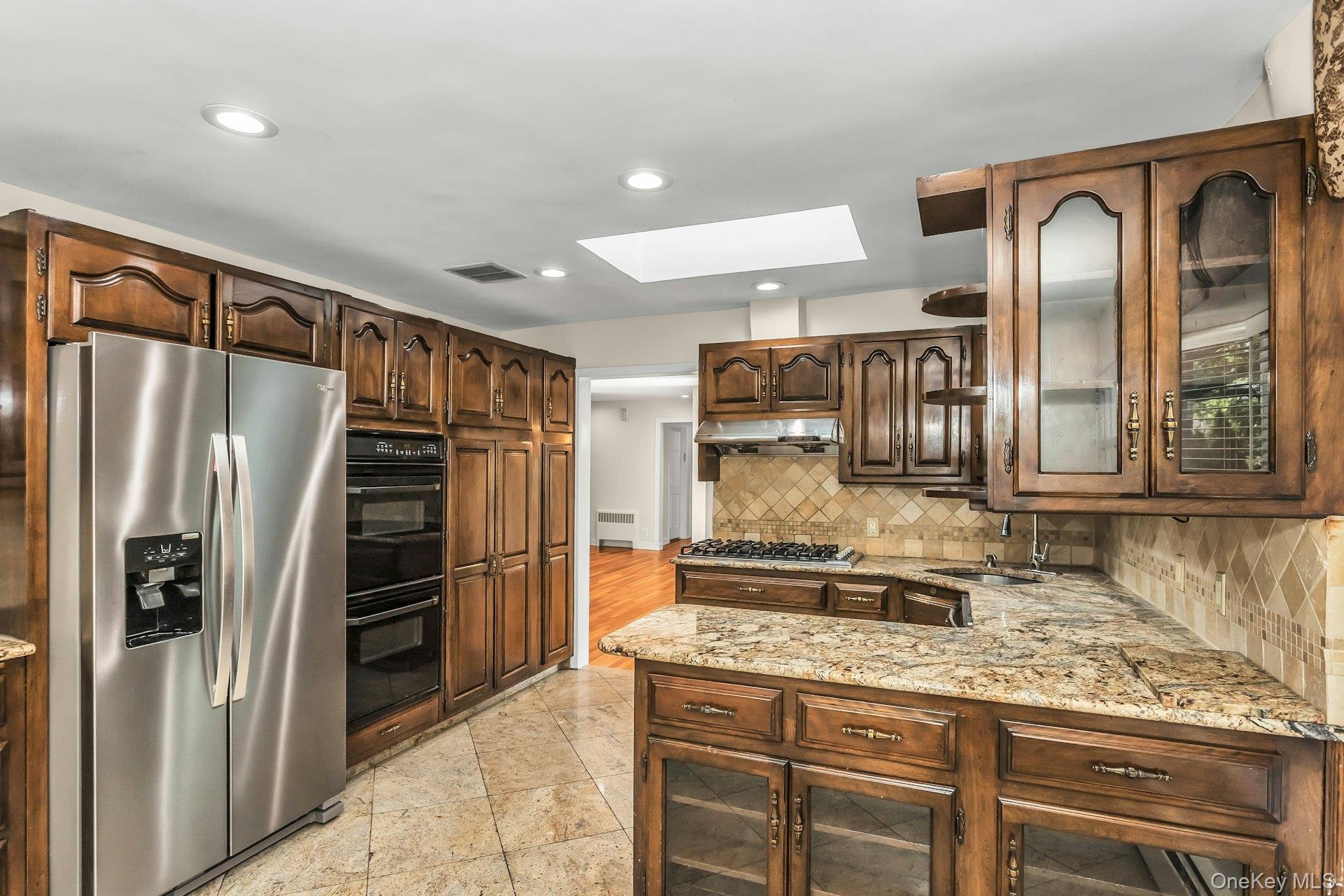 260 Oakridge Lane