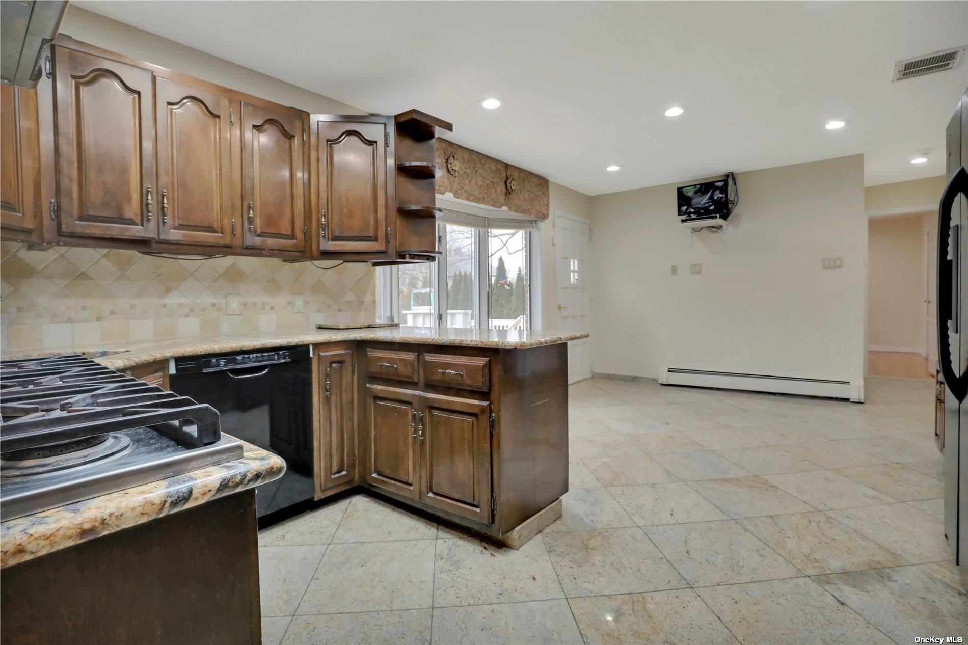 260 Oakridge Lane
