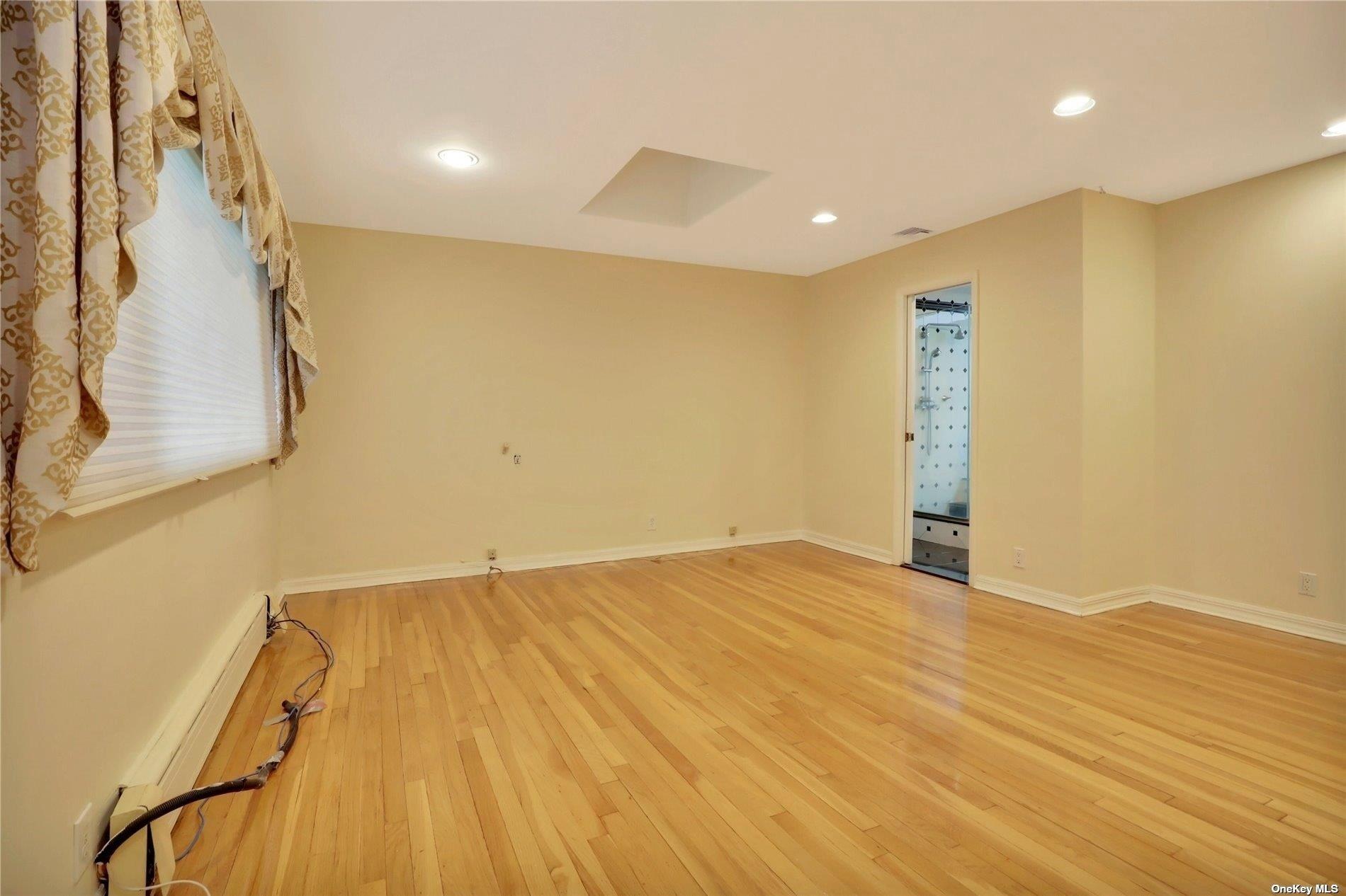 260 Oakridge Lane