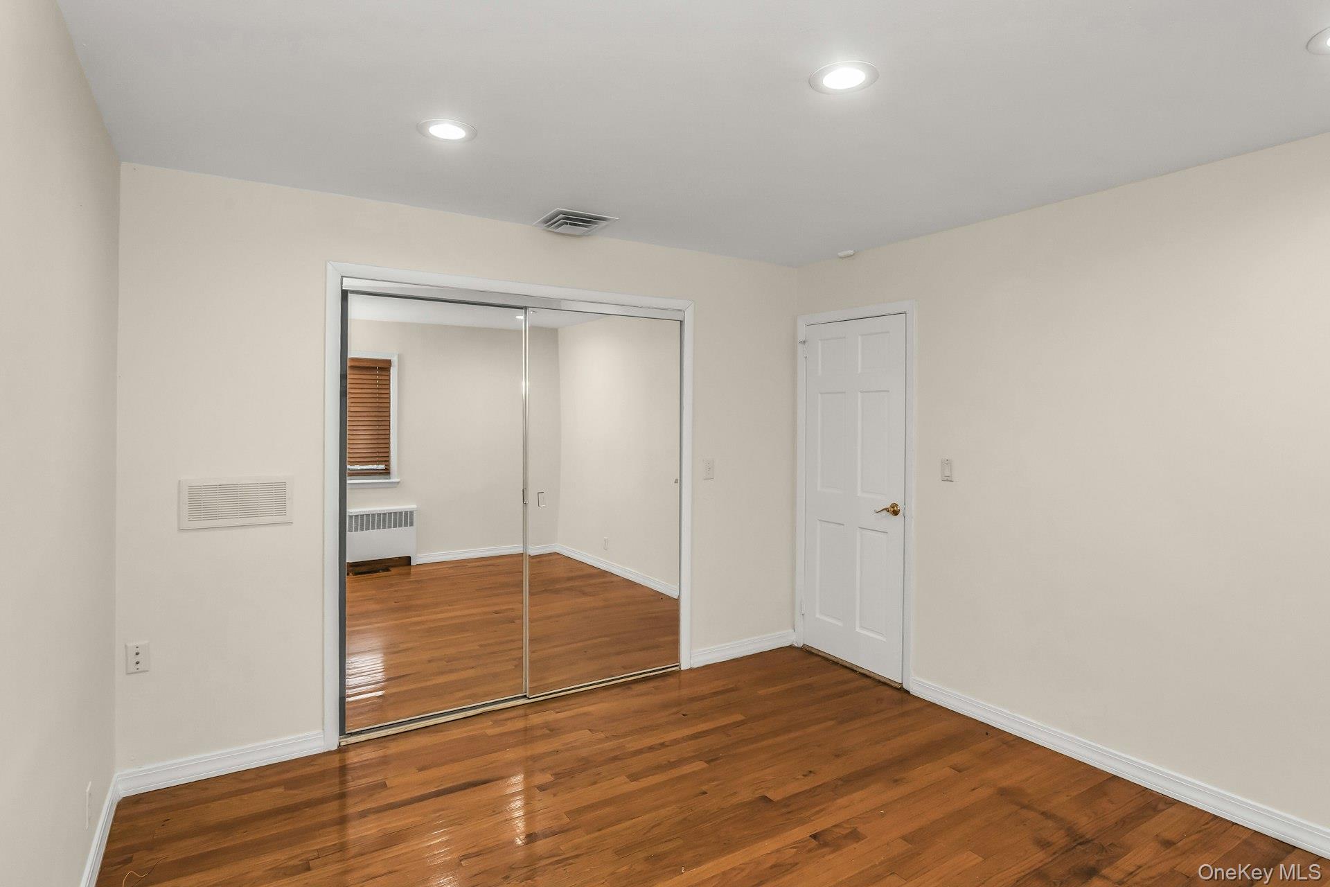 260 Oakridge Lane