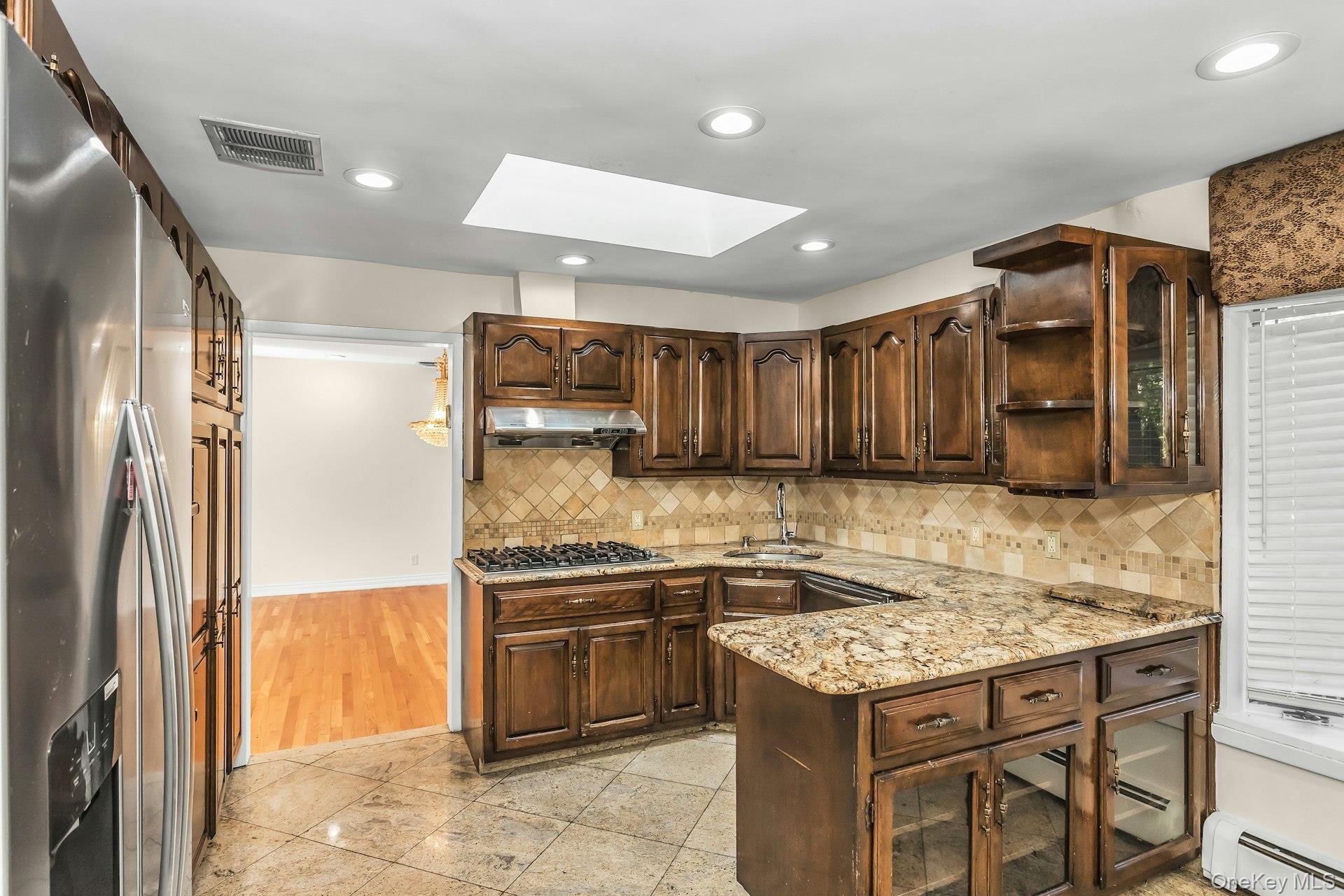 260 Oakridge Lane