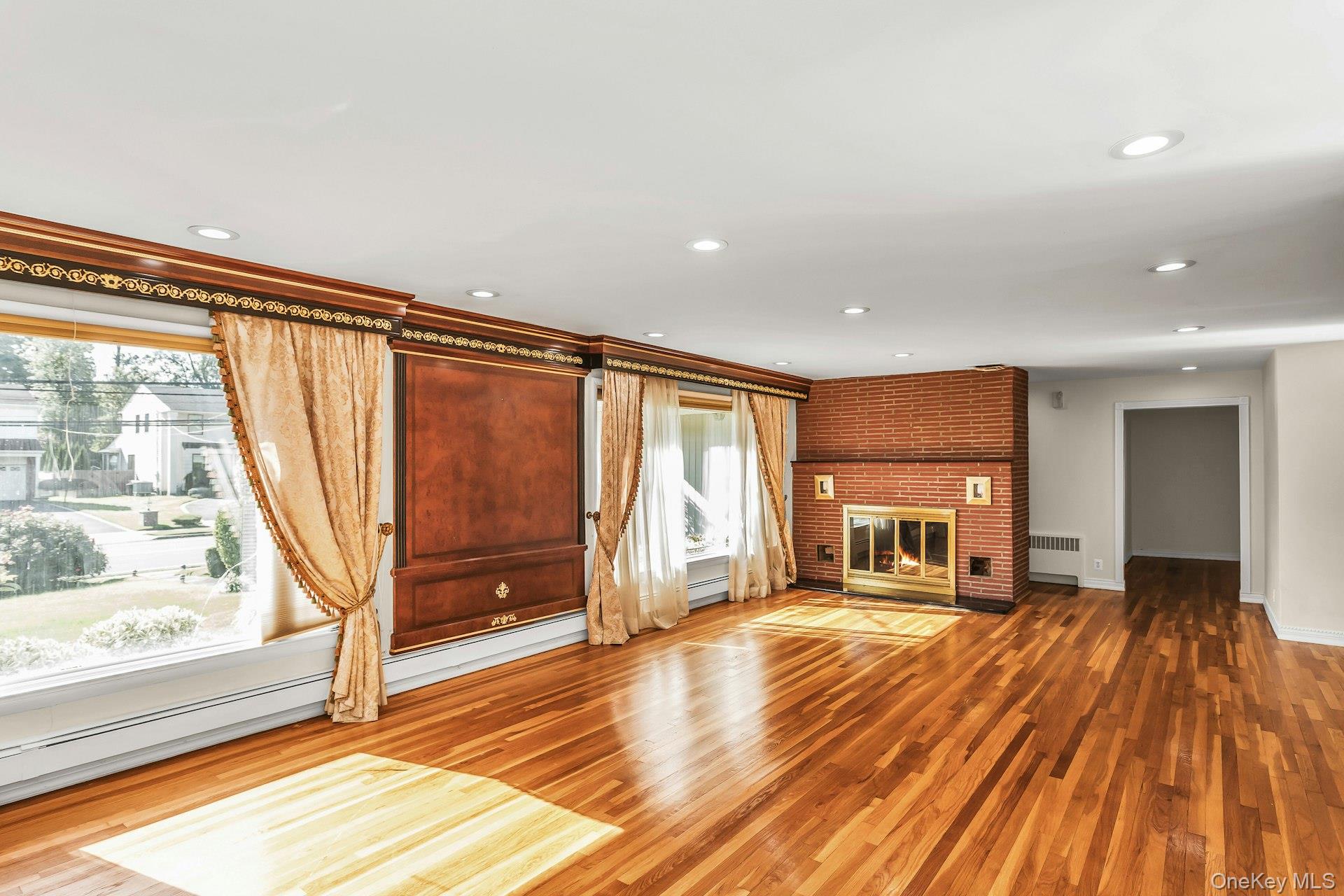 260 Oakridge Lane