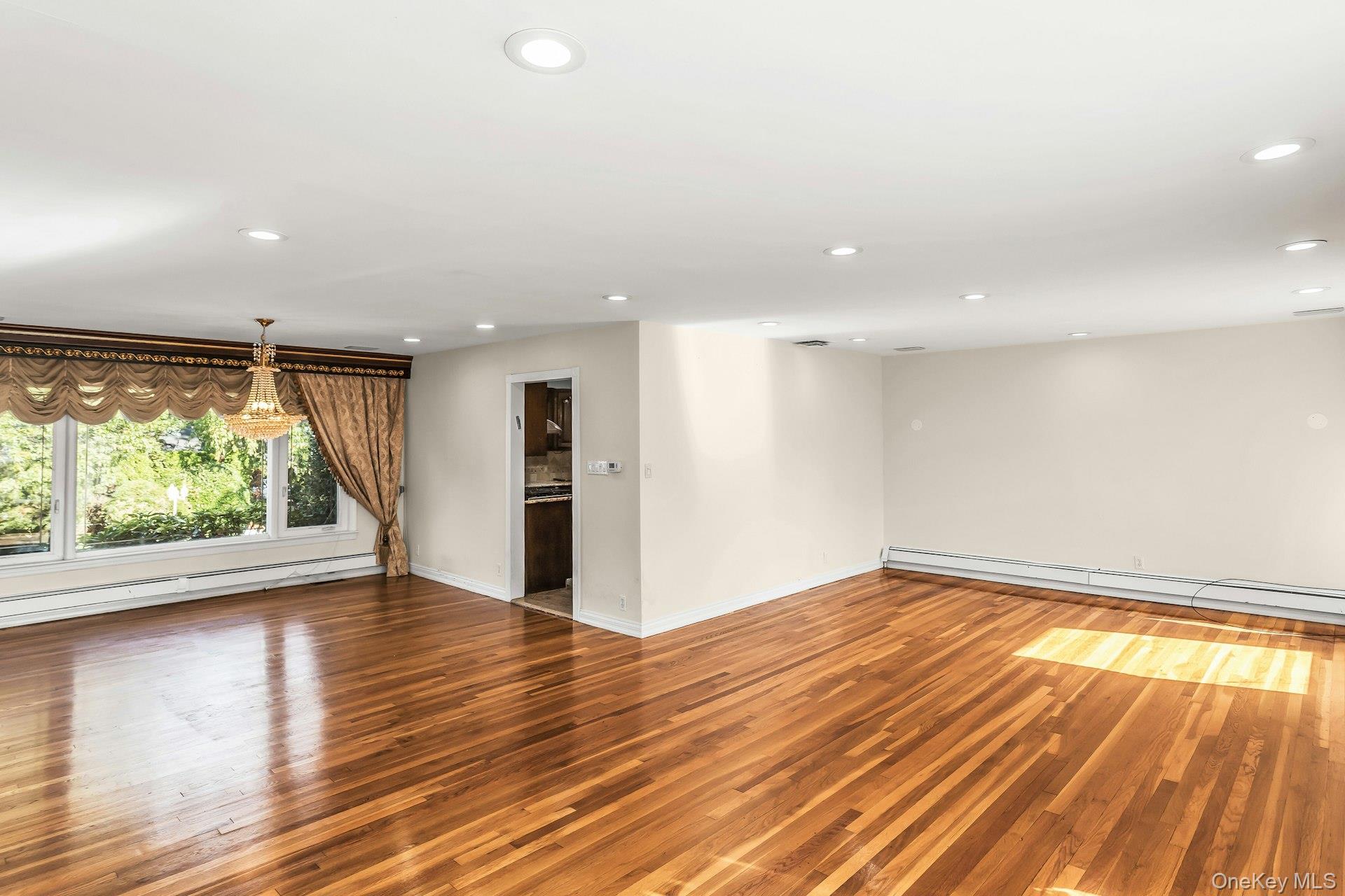 260 Oakridge Lane