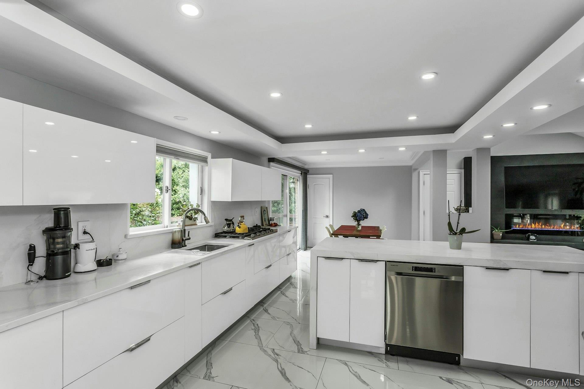 238 Parkside Drive
