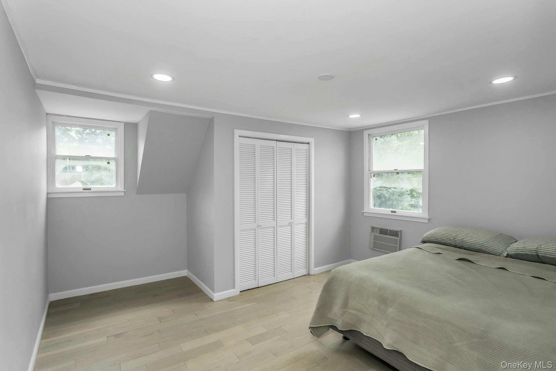 238 Parkside Drive