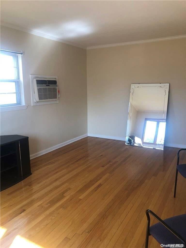 220 Pershing Parkway