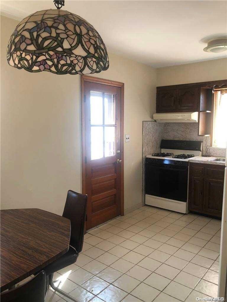 220 Pershing Parkway