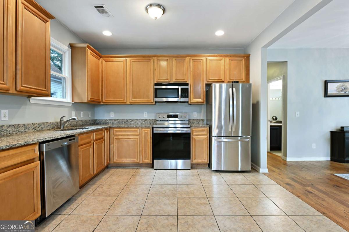 898 Allene Avenue SW