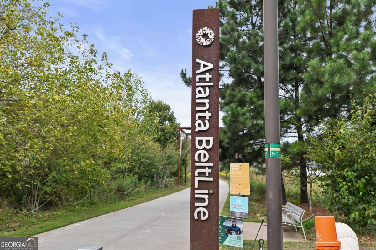 898 Allene Avenue SW