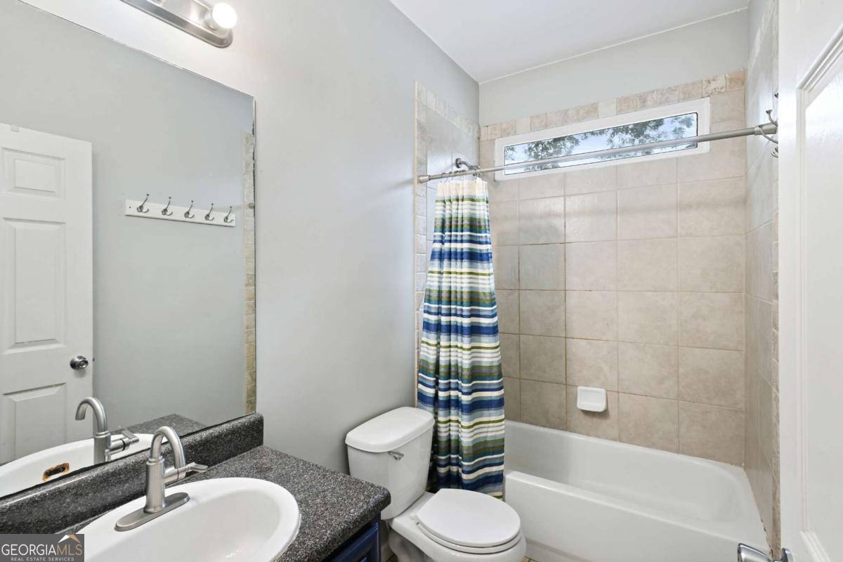 898 Allene Avenue SW