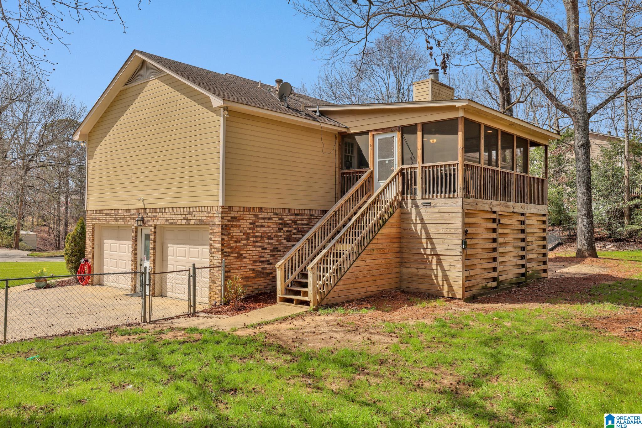 424 RUSSET HOLLOW ROAD