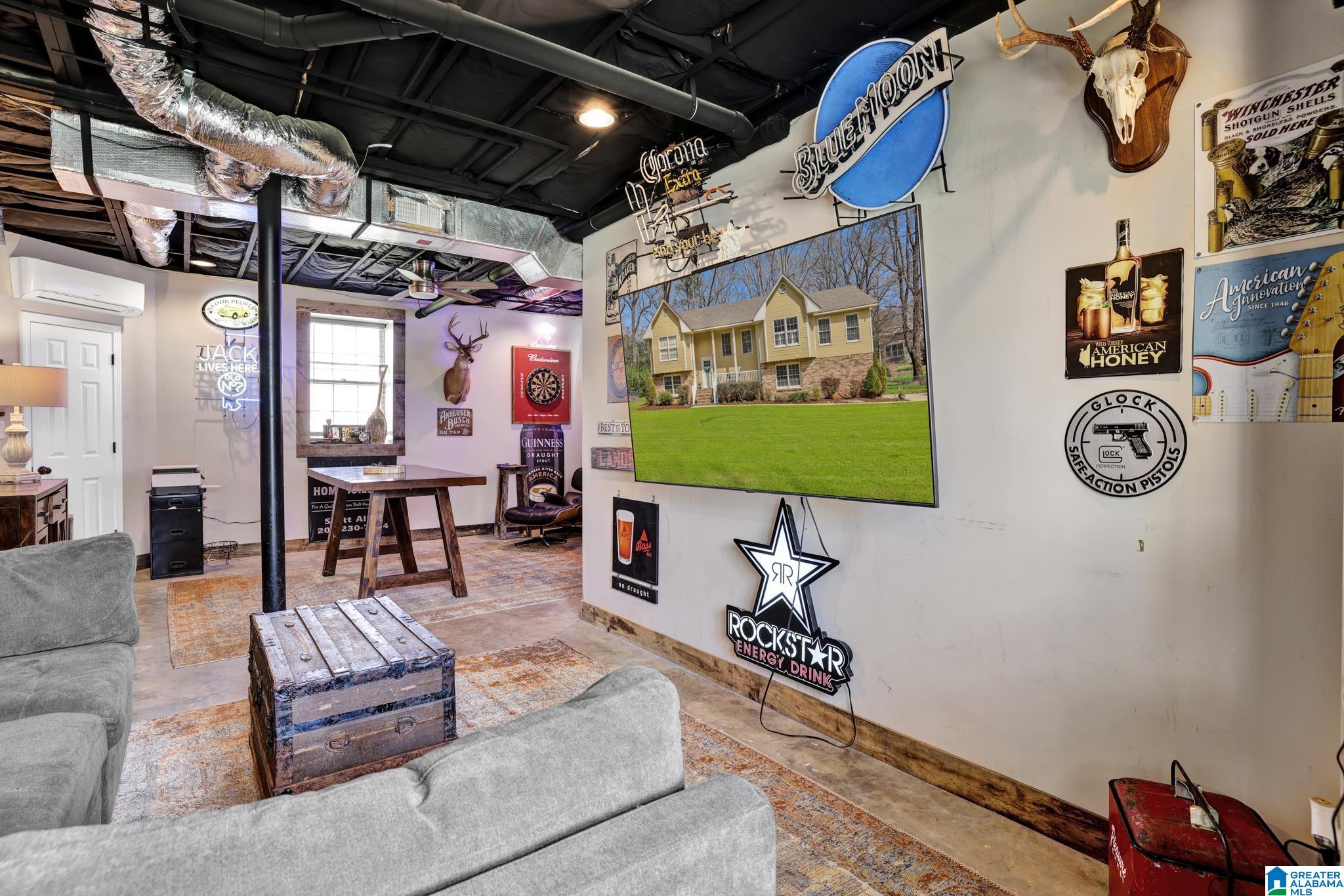 424 RUSSET HOLLOW ROAD