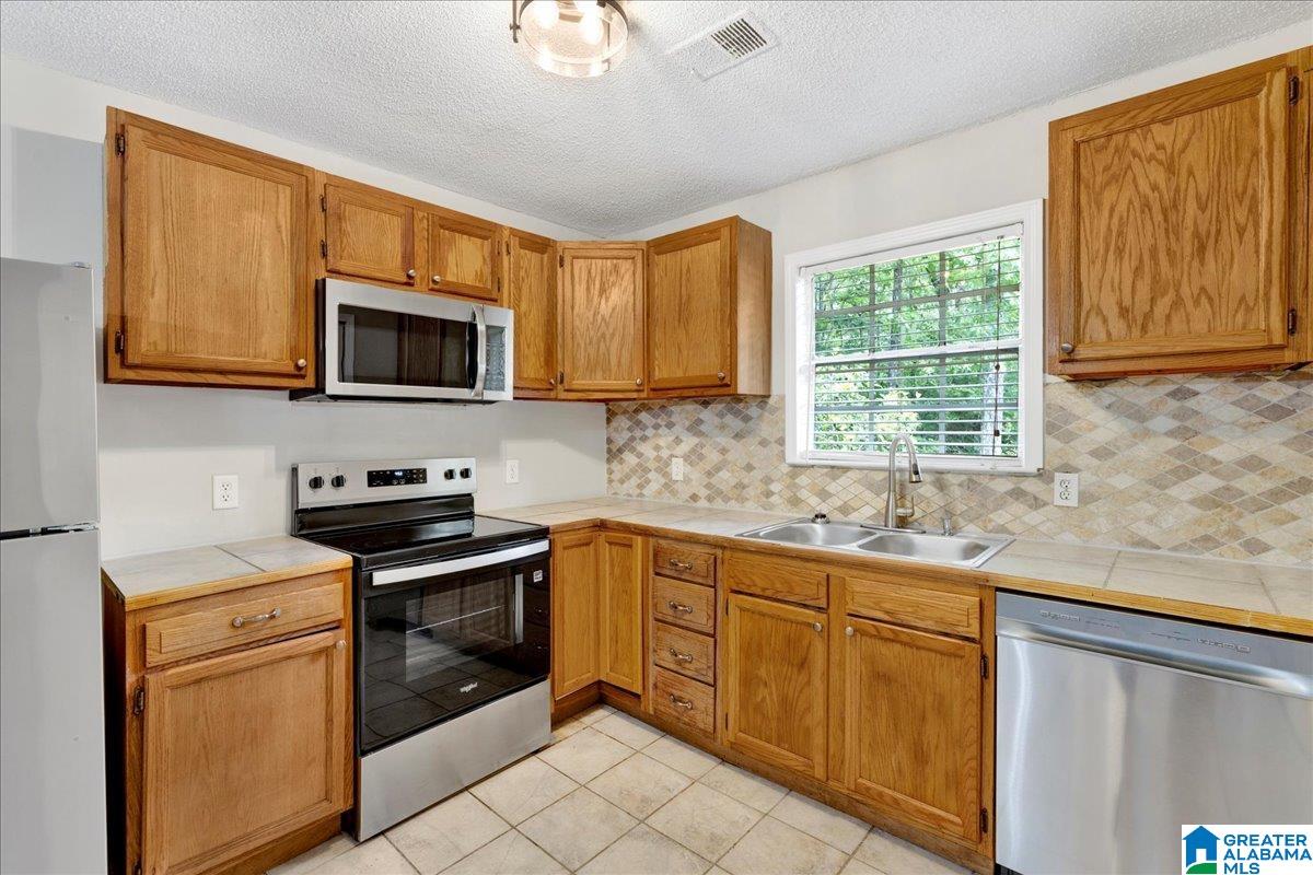 451 VALLEY CREST DRIVE