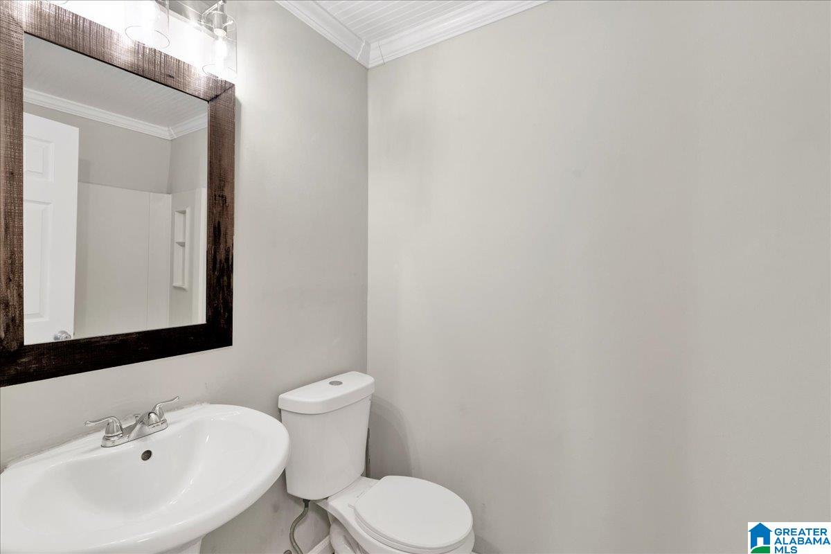 451 VALLEY CREST DRIVE