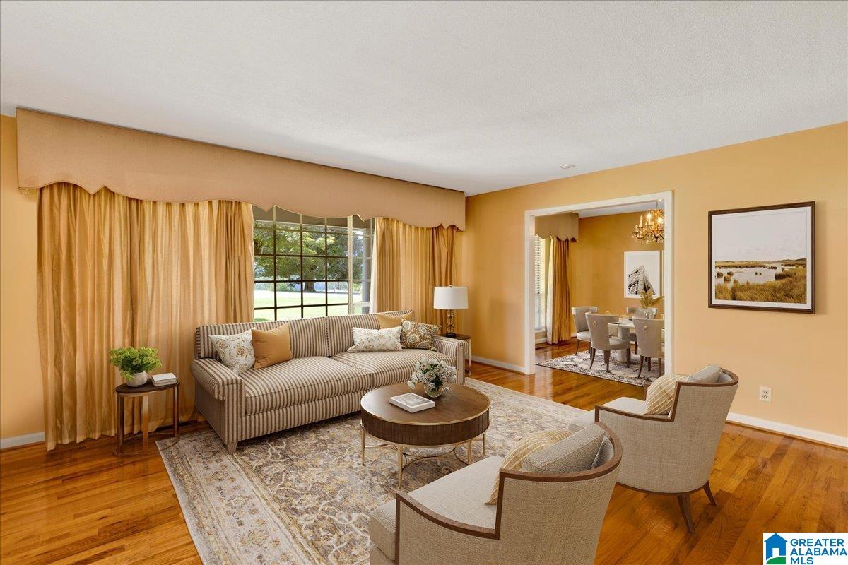 1055 BARCLAY DRIVE