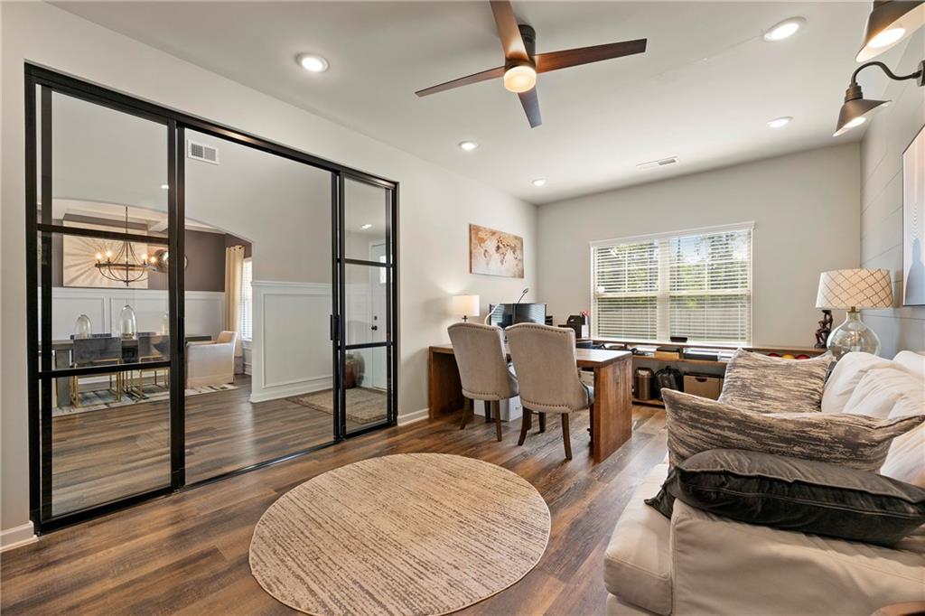 2570 Reynolds Road SW