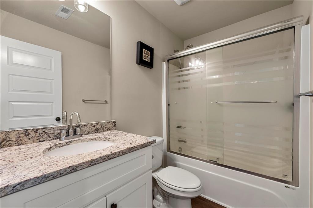 2570 Reynolds Road SW